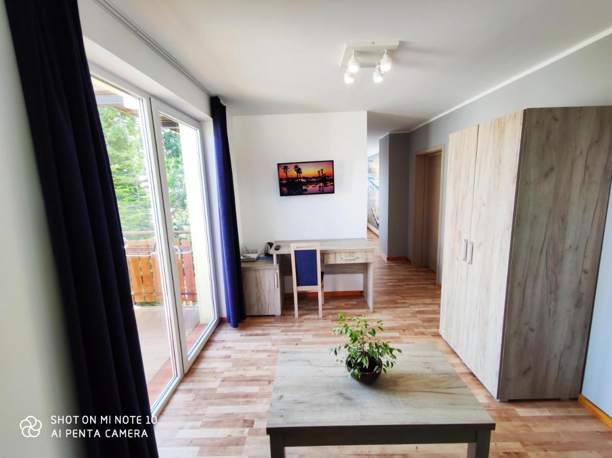 Pokoje Goscinne Pod Kasztanami Łeba Εξωτερικό φωτογραφία